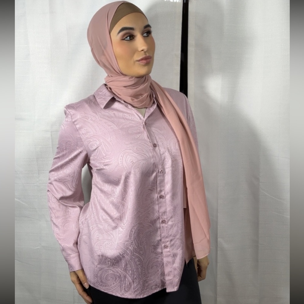 CHICO'S Shirt 2 12/14 L Paisley Jacquard Satin Button Front Long Sleeve Pink